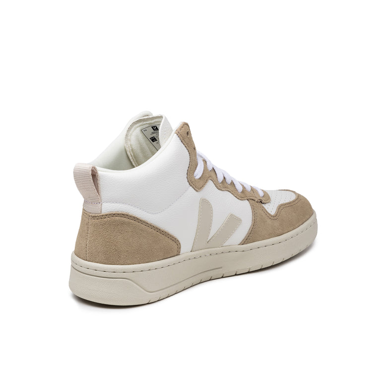 Veja v12 almond pierre store