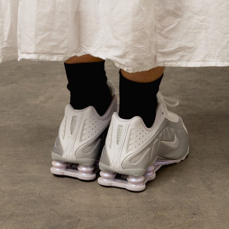 Nike Wmns Shox R4 onfeet