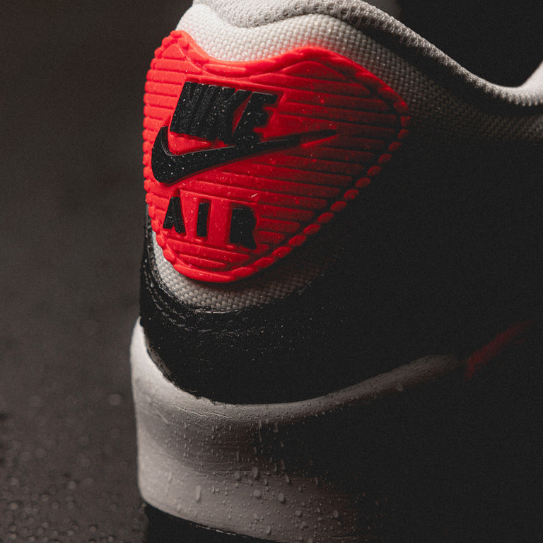 Nike air max 90 essential infrared hotsell