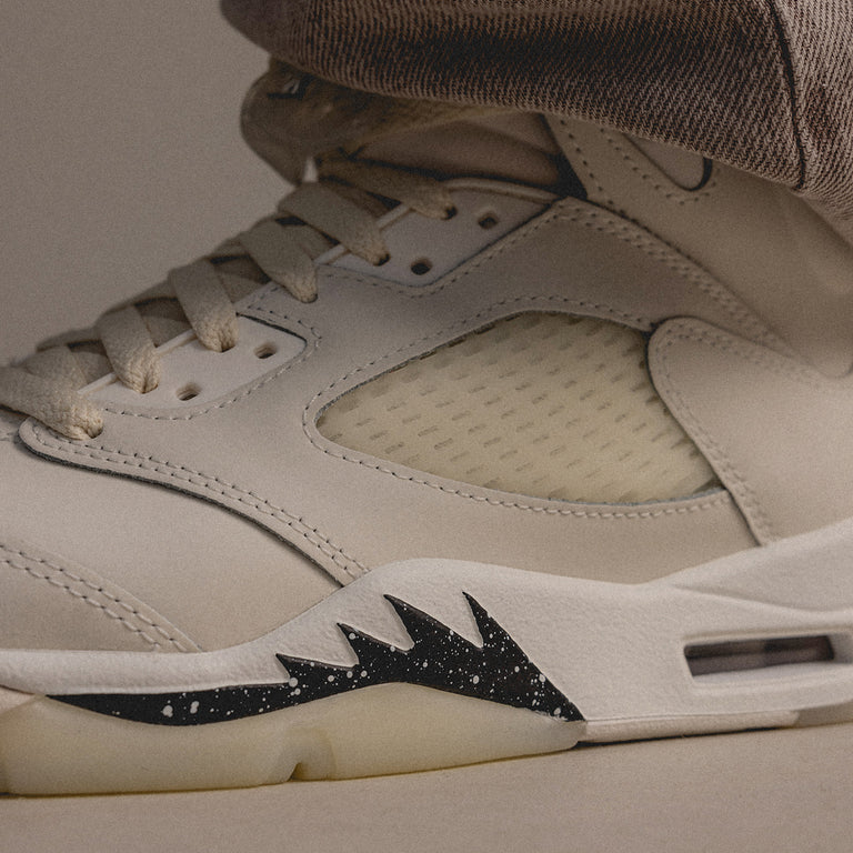 Nike Air Jordan 5 Retro SE Sneaker Buy online now