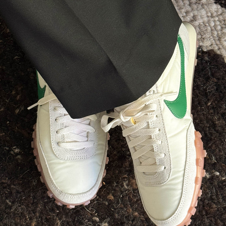 Nike	Waffle Racer onfeet