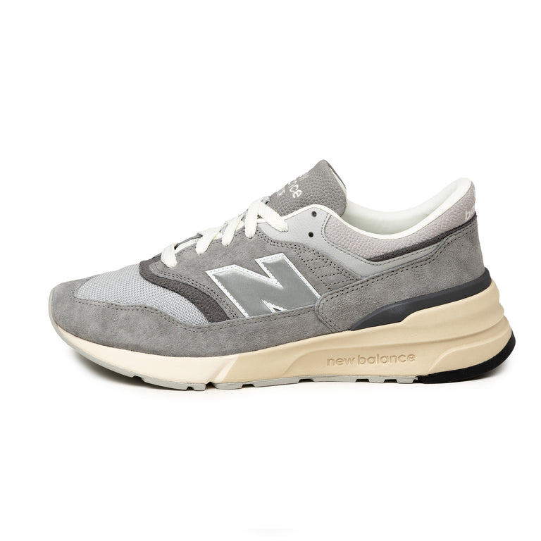 New Balance U997RHA onfeet