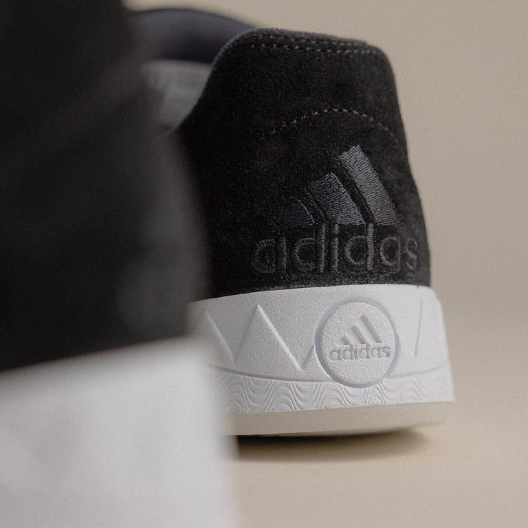 Adidas Adimatic onfeet