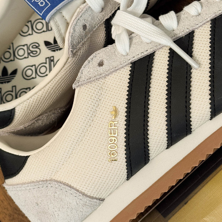 Adidas 1906ER RS onfeet