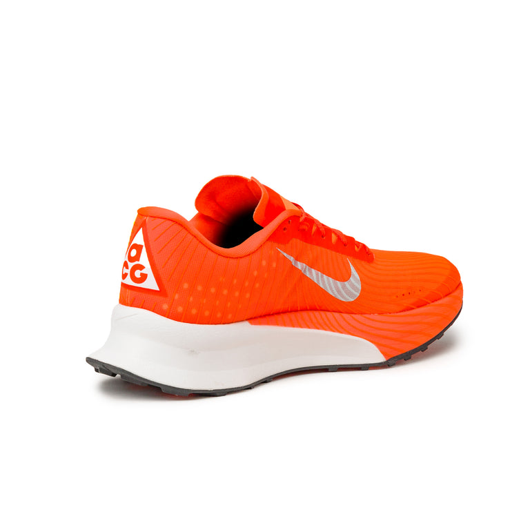Nike ACG Ultrafly Trail - 46 / Hyper Crimson / White / Total Orange - 3