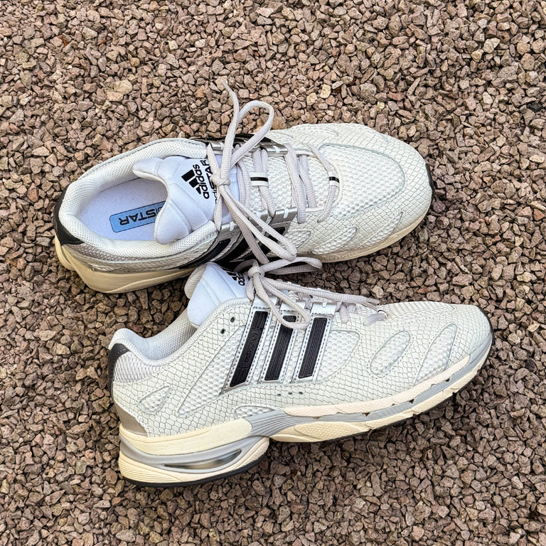 Adidas Adistar Moulded onfeet