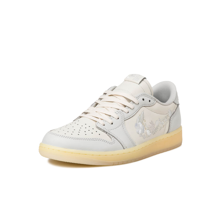 Nike	Air Jordan 1 Retro Low OG *Rabbit Floral Swoosh* - 39 / Sail / Off White / Coconut Milk - 5