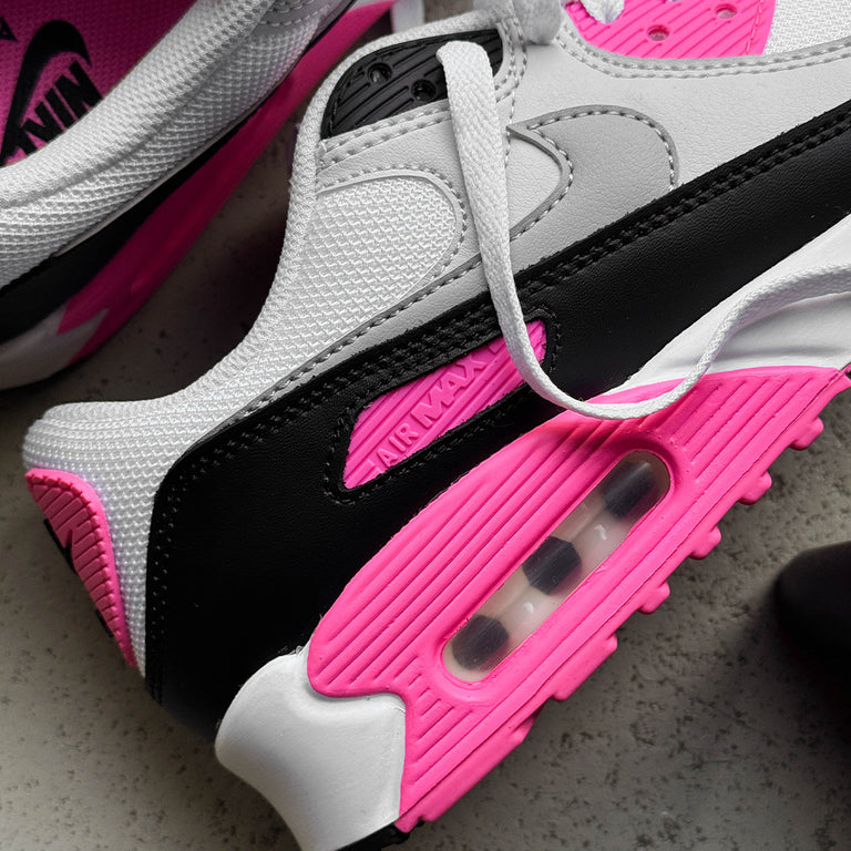 Nike Wmns Air Max 90 onfeet