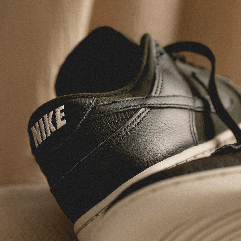 Nike Dunk Low Retro Premium *Sequoia* onfeet