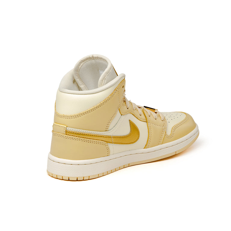Nike Wmns Air Jordan 1 Mid SE