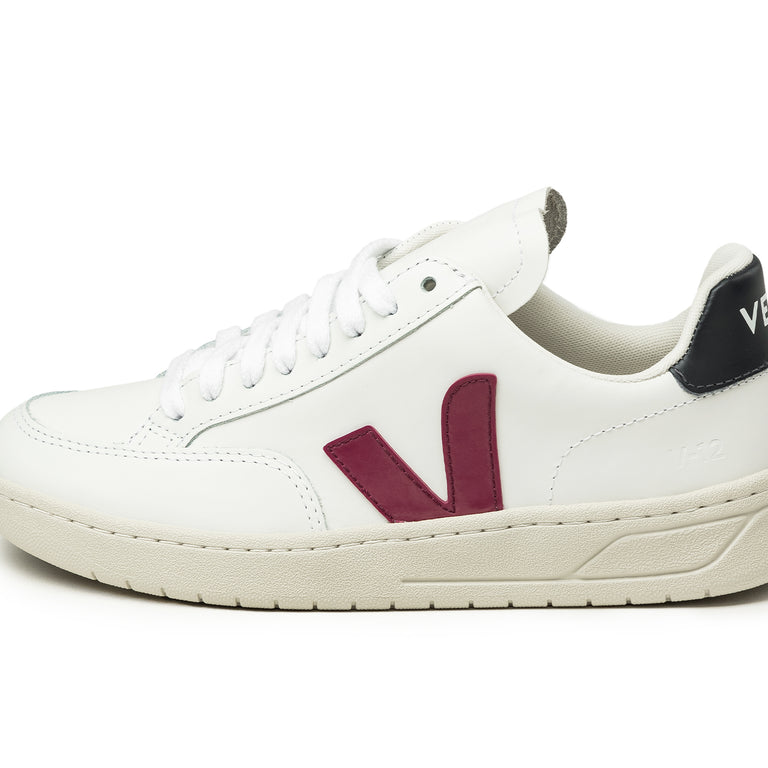 Veja V-12 Leather W