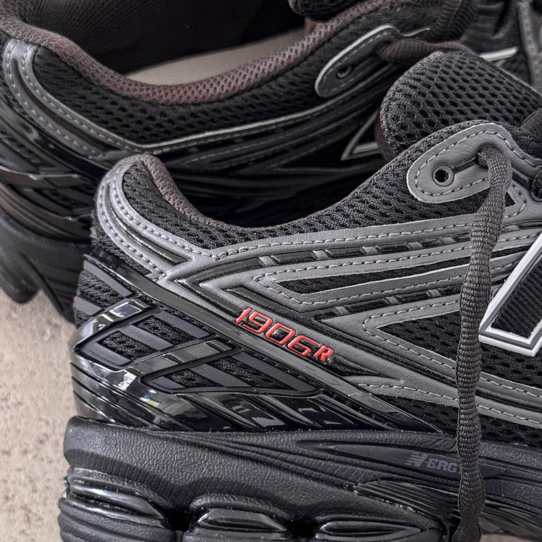 New Balance 1906R onfeet