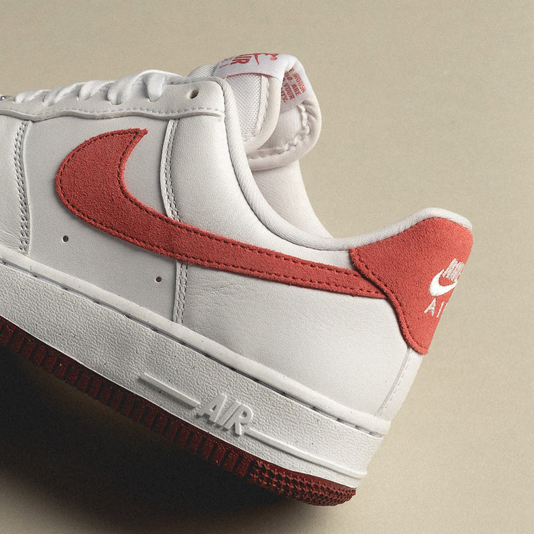 Nike Wmns Air Force 1 '07 onfeet