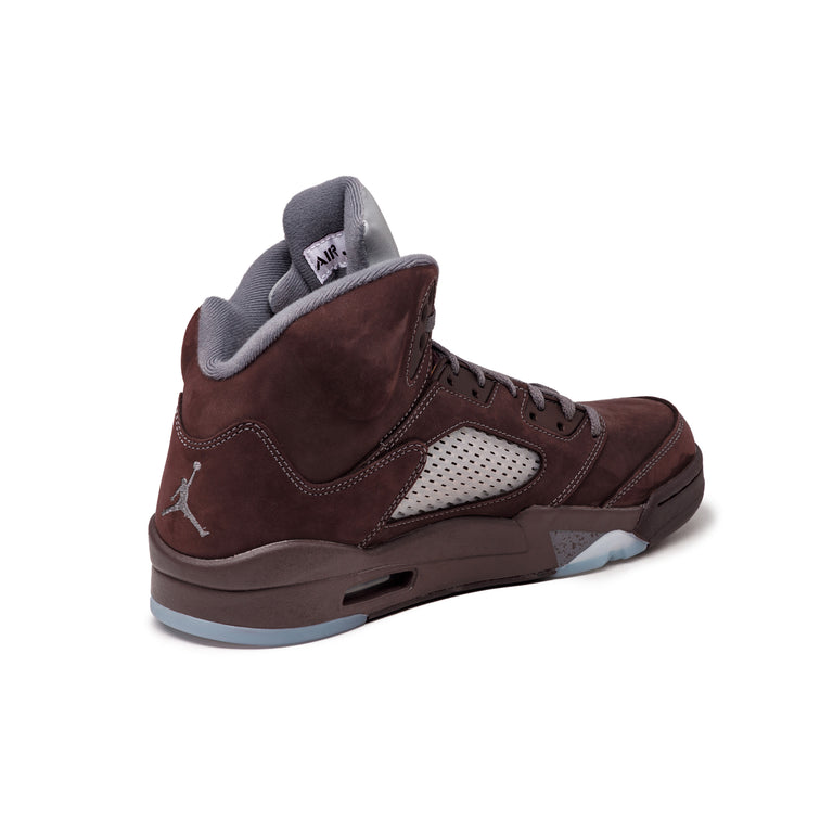 Nike air jordan burgundy best sale