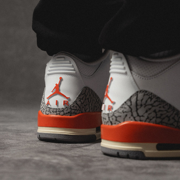 Nike Wmns Air Jordan 3 Retro *Georgia Peach* onfeet