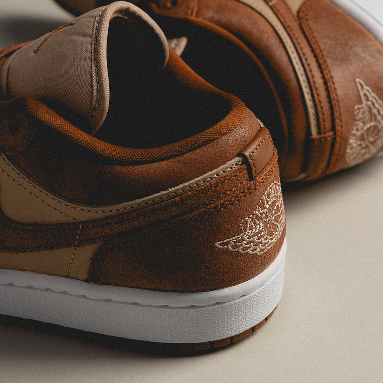 Nike Wmns Air Jordan 1 Low SE onfeet