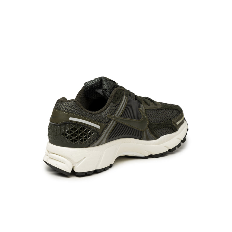 Nike Wmns Zoom Vomero 5 *Sequoia*