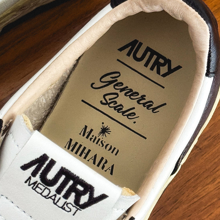 Autry x Mihara Yasuhiro Medalist *Super Vintage* onfeet