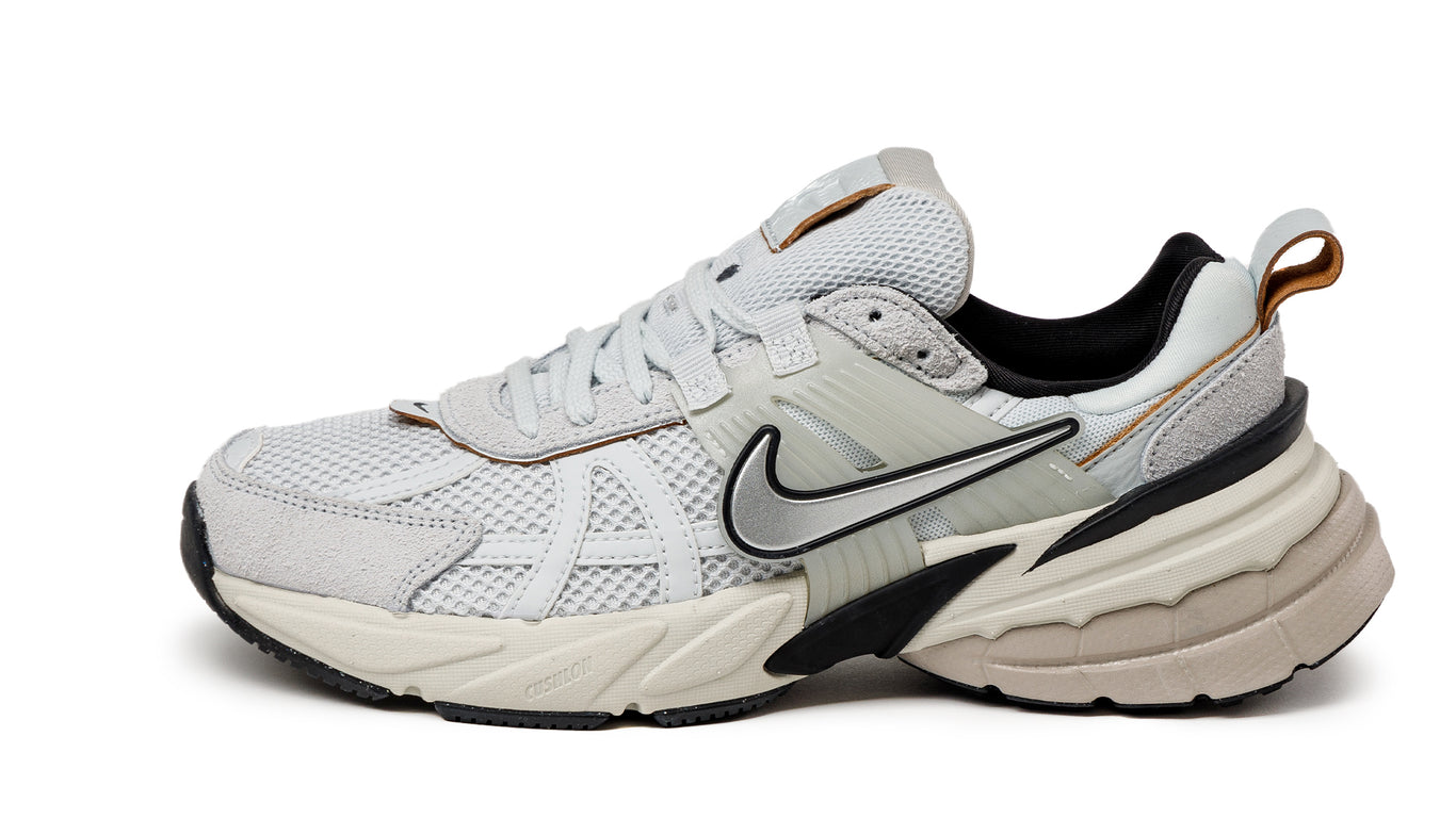 ◆正規品◆NIKE V2K RUN PLATINUM TINT SUMMIT WHITE(W)◆関税込 Nike Wmns V2K Run Sneaker » Buy online now!