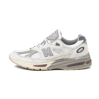 New Balance 991 v2 *Made in England* - 45.5 / Wind Chime / Brilliant White / Flint Gray