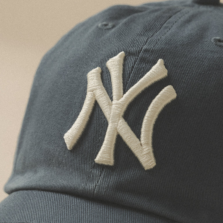 47 MLB New York Yankees *Clean Up* Cap onfeet