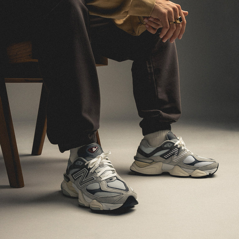 New Balance U90/60GRY onfeet