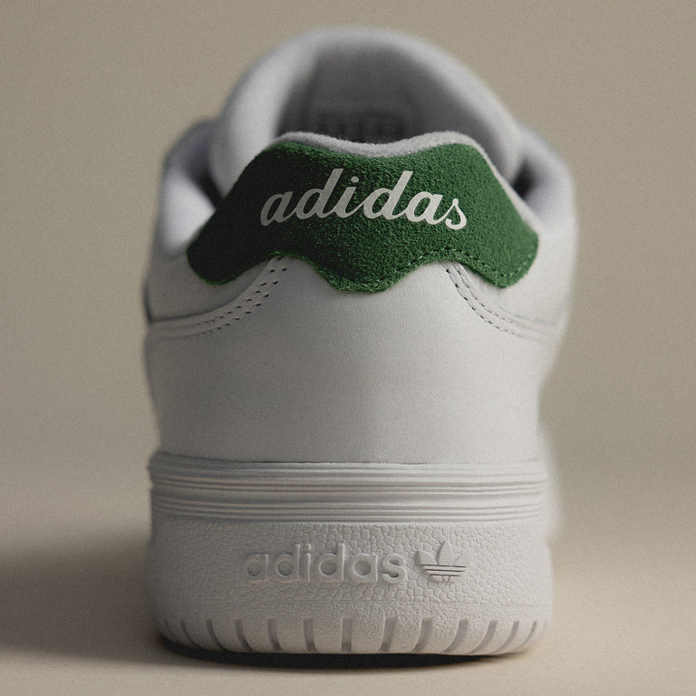 Adidas Court Super W onfeet