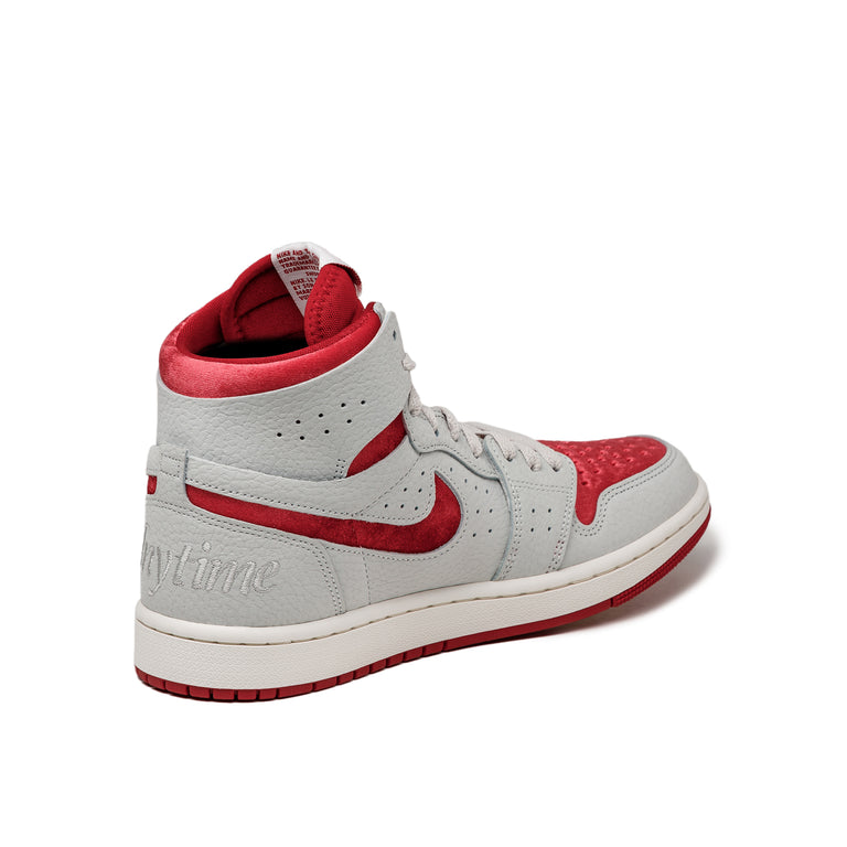 Nike Wmns Air Jordan 1 Zoom Comfort 2 SP *Valentine's Day* onfeet