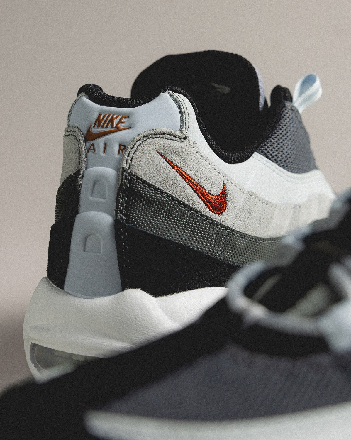 air max 95 blue orange