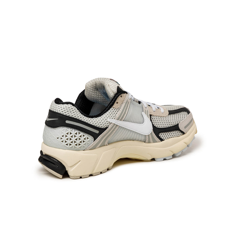 Nike vomero 44 sales