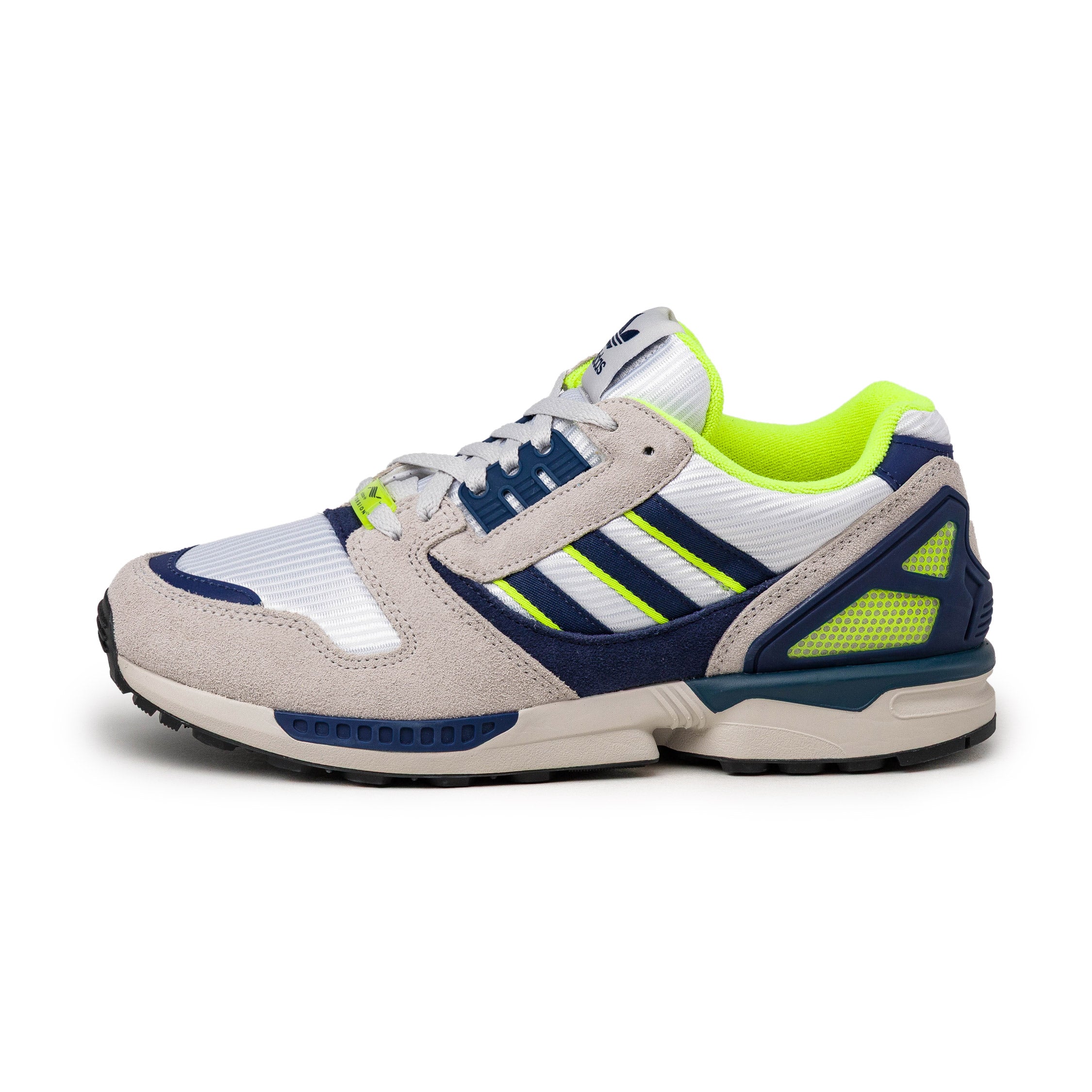 くーしー The adidas ZX 8000 “Semi-Lucid Blue” Signals a ZX Comeback | House