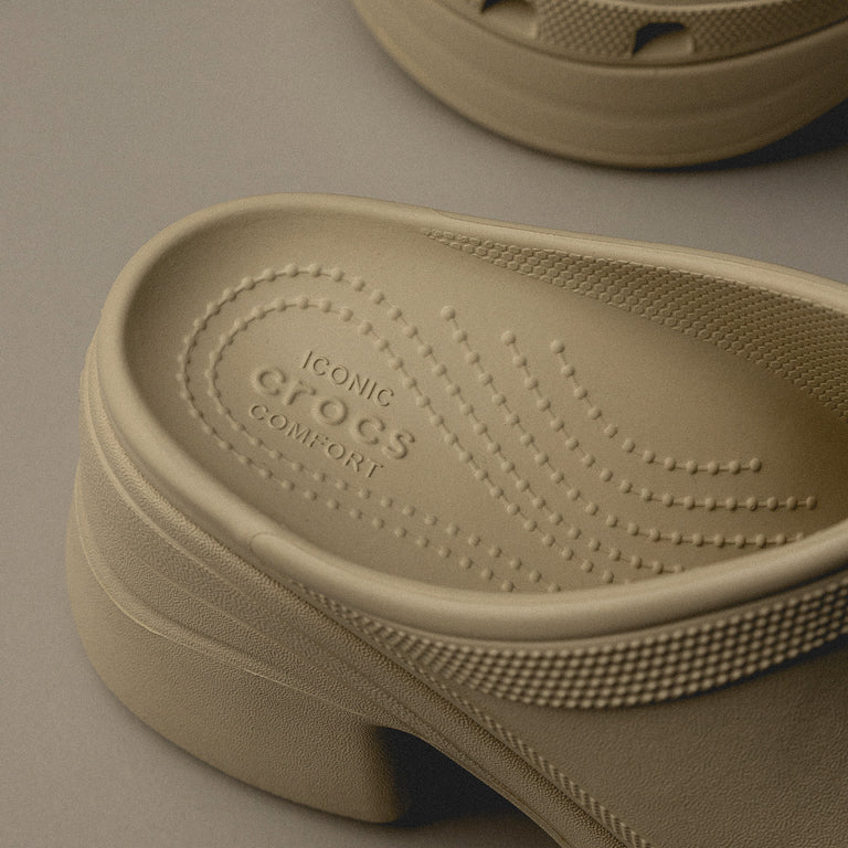 Crocs Siren Clog onfeet