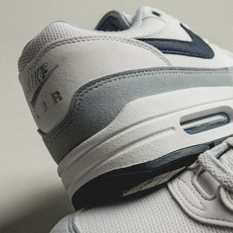 Nike air max 1 platinum grey shop