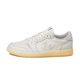 Nike	Air Jordan 1 Retro Low OG *Rabbit Floral Swoosh* - 39 / Sail / Off White / Coconut Milk
