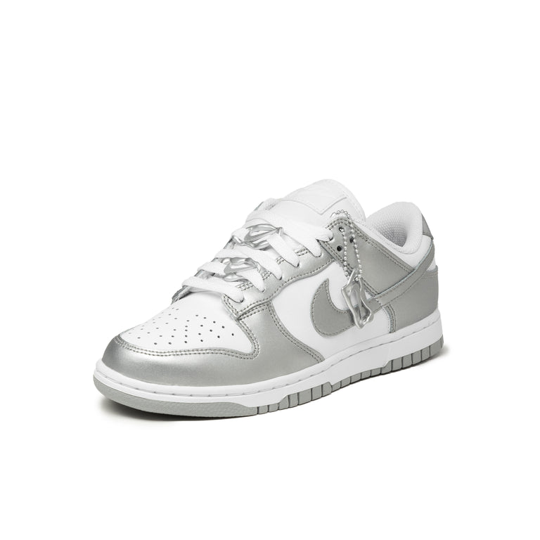 Nike Wmns Dunk Low
