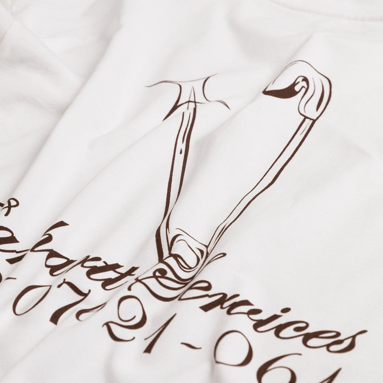 Carhartt WIP L/S Safety Pin T-Shirt onfeet