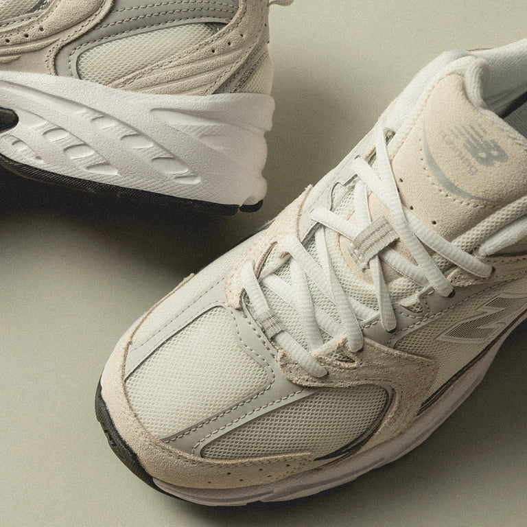 New Balance MR530CE onfeet