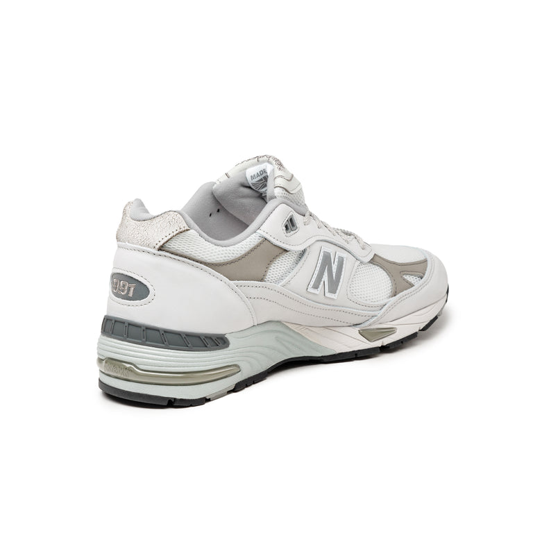 New Balance M991FLB *Made in England* onfeet