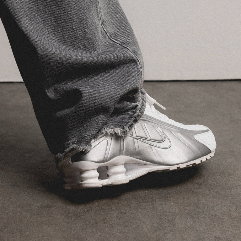 Nike Wmns Shox R4 onfeet