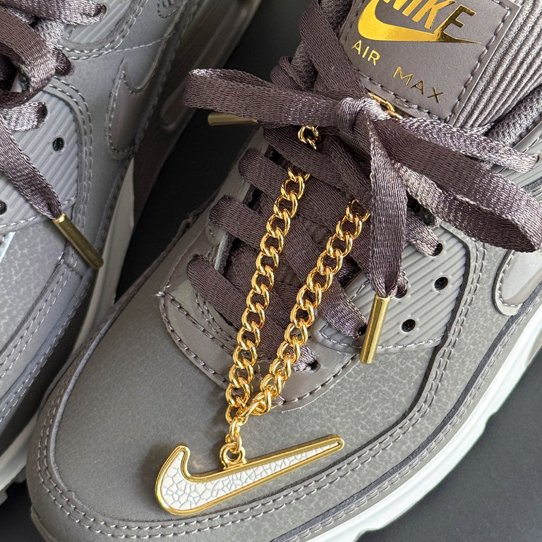 Nike	Wmns Air Max 90 onfeet