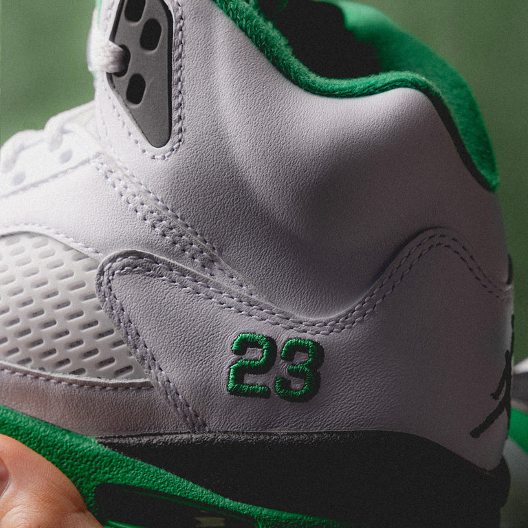 Nike Wmns Air Jordan 5 Retro *Lucky Green* onfeet