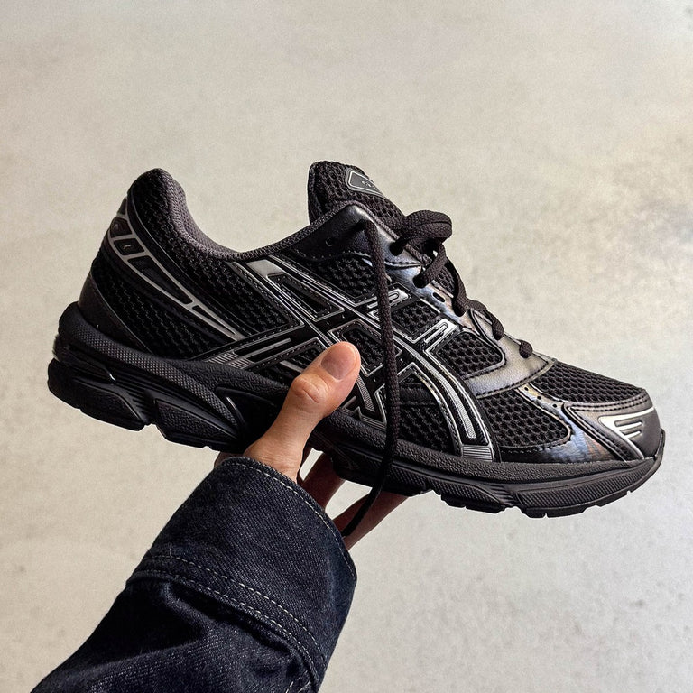 Asics Sneakers
