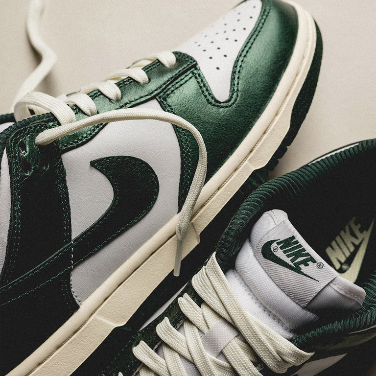 Nike Wmns Dunk Low onfeet