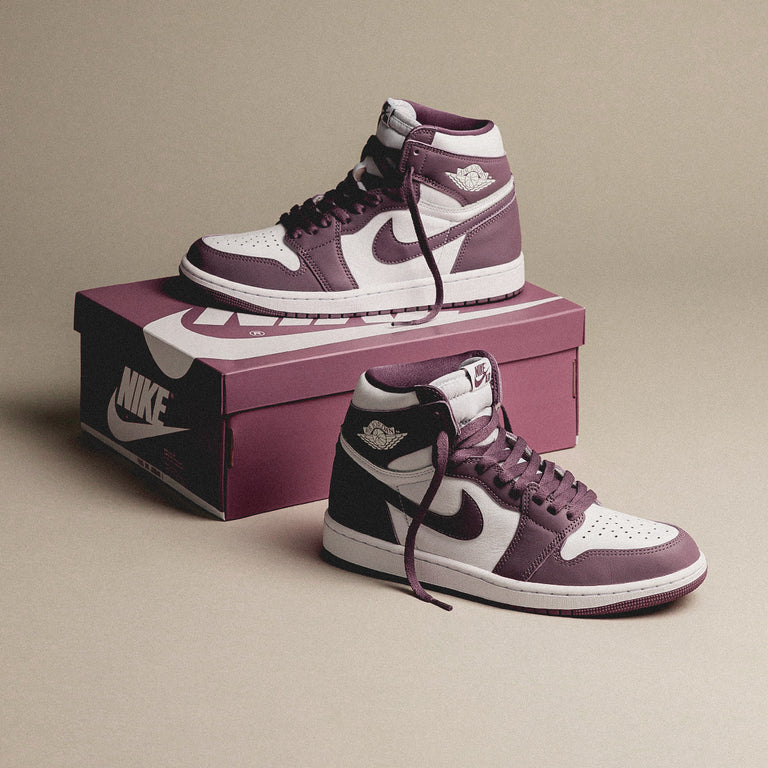 Mauve nike sneakers 2025