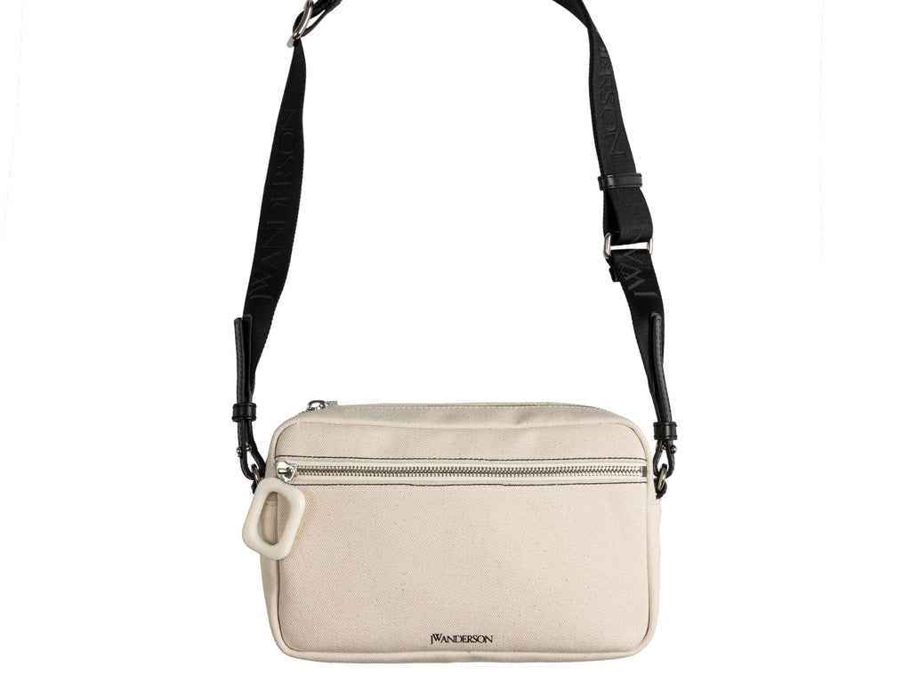 JW ANDERSON｜ (JWA PULLER CAMERA BAG (AC0359-FA0431-999) JW Anderson JWA PULLER CAMERA BAG White | BSTN Store