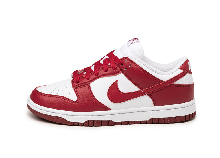fe2b6b1738c3ae9e28fff318811809e820ef0148 DN1431 101 Nike Wmns Dunk Low Next Nature White Gym Red OS 1 768x768