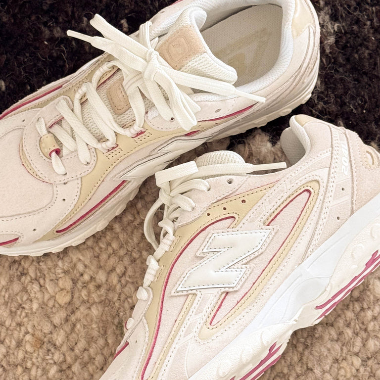 New Balance 204L onfeet