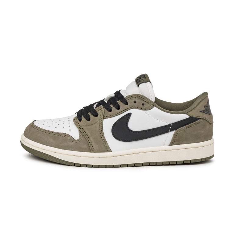 Nike	Air Jordan 1 Retro Low OG *Medium Olive* - 40.5 / Medium Olive / Black / Summit White / Sail
