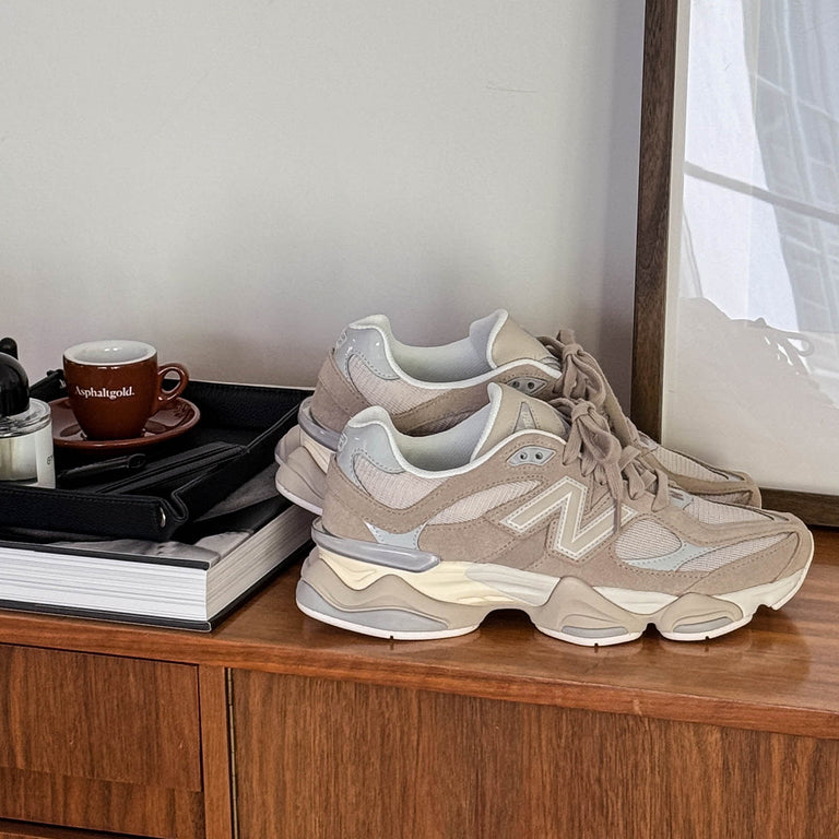 New Balance U90/608AP onfeet