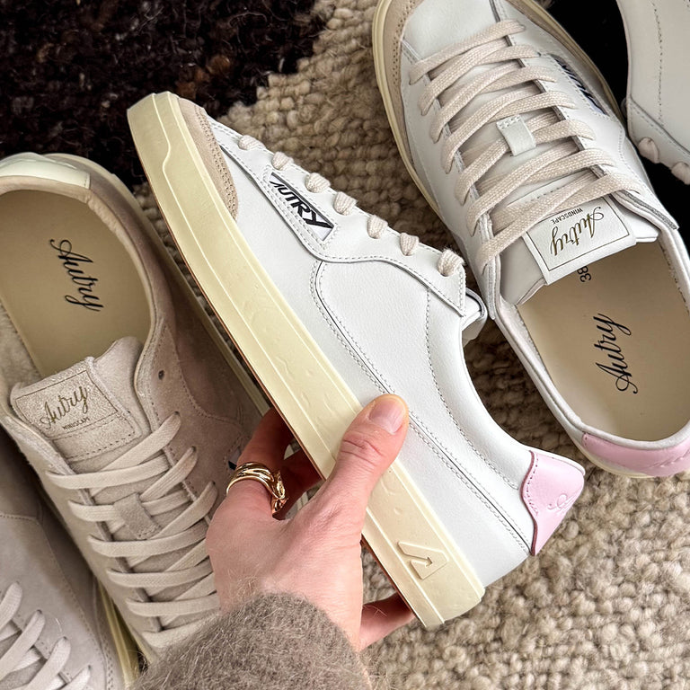 Autry Windscape W *Leather / Suede* onfeet